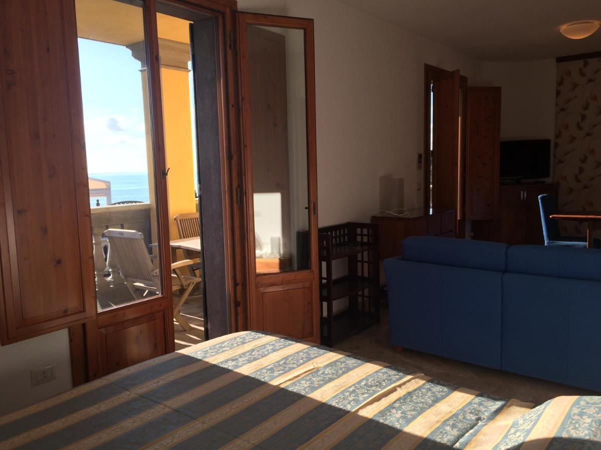 Appartamenti Fronte Mare Castiglioncello Kültér fotó