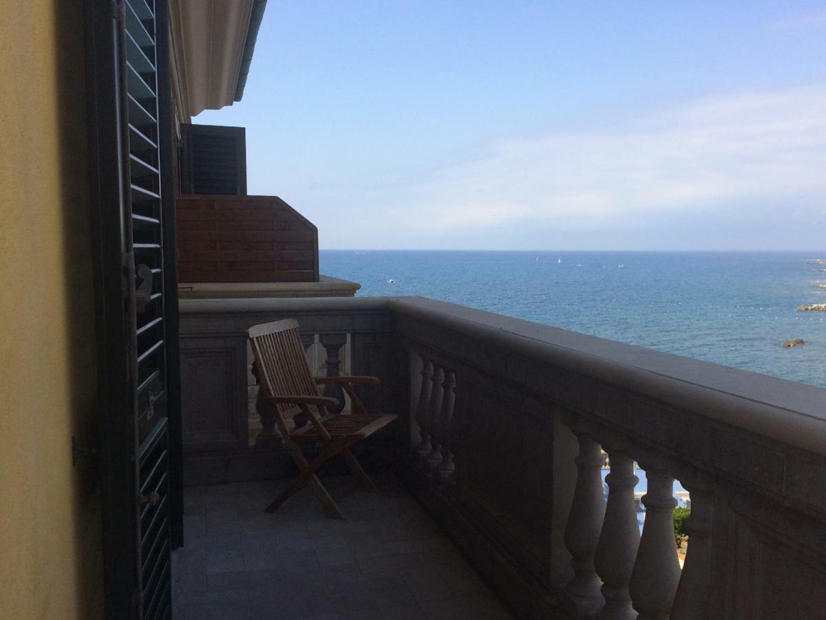 Appartamenti Fronte Mare Castiglioncello Kültér fotó